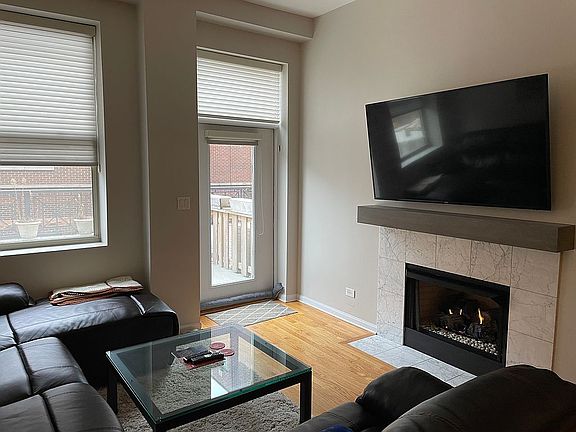 5th image of 1350 W Fullerton Ave APT 205