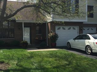 474 W Clare Ct, Wood Dale, IL 60191