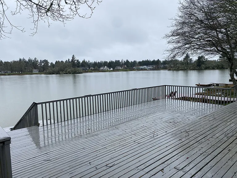 677 Lake Island Ave SE — Photo 26