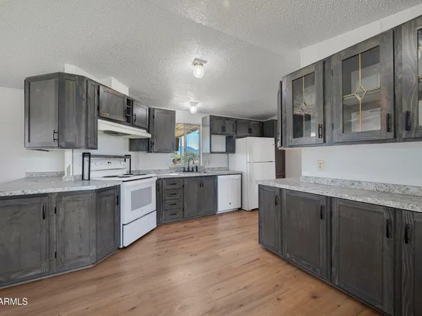 4925 S NATOMA Trail, Sierra Vista, AZ 85650
