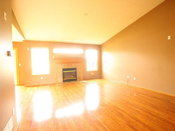 5th image of 446 Clydesdale Way