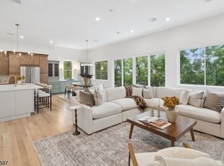233 Fairmount Ave, Chatham Boro, NJ 07928