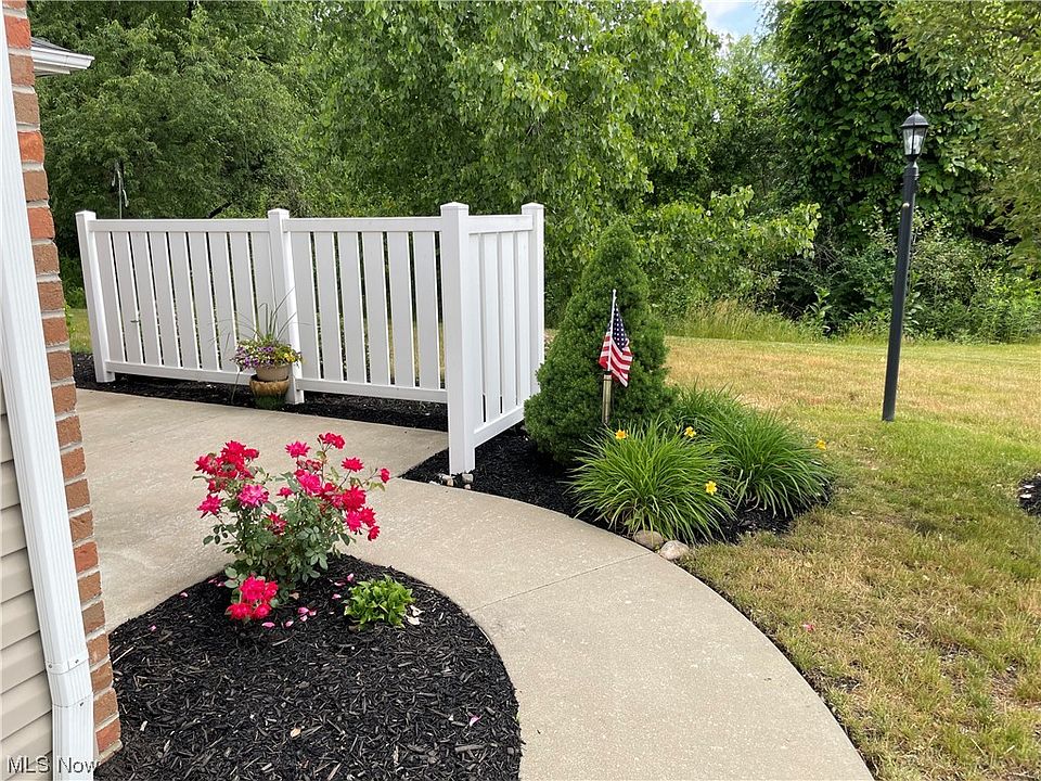 203 Woodbury Glen St CONDO 203, Hartville, OH 44632 Zillow