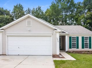 1610 Royal Tree Ct, Charlotte, NC 28216