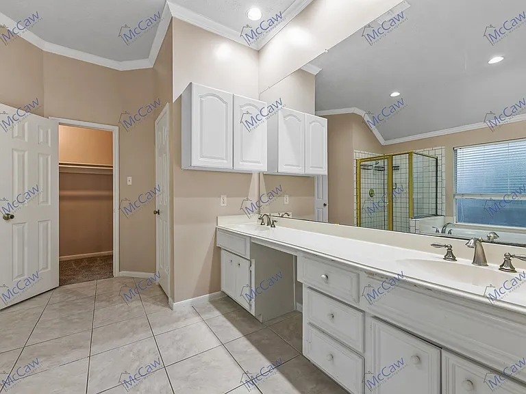3211 Wessex Cir — Photo 18
