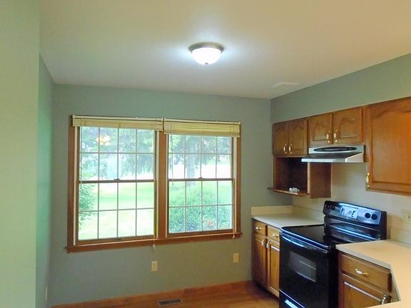2nd image of 184 Greer Dr E