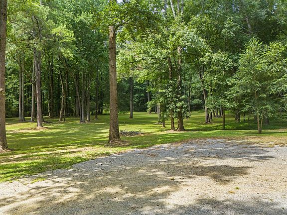 5th image of 383 Liberty Grove Rd