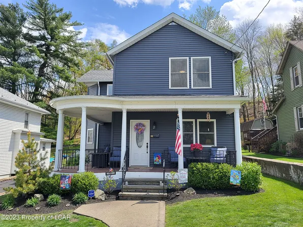 212 Grove St, Avoca, PA 18641