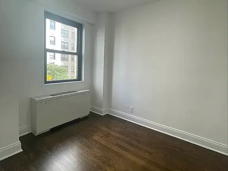 400 E 89th St #10M — Photo 2