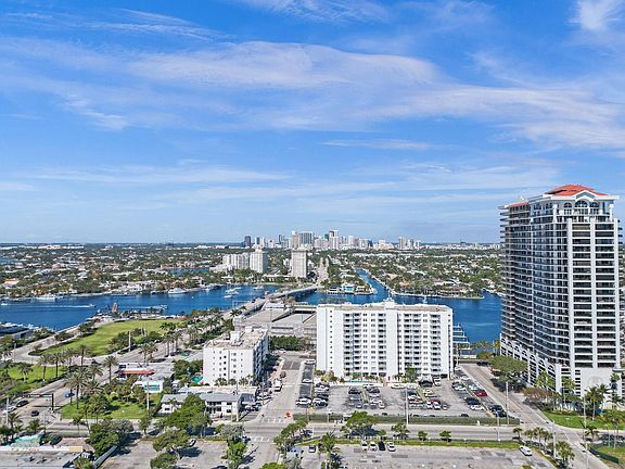 2nd image of 200 S Birch Road #305