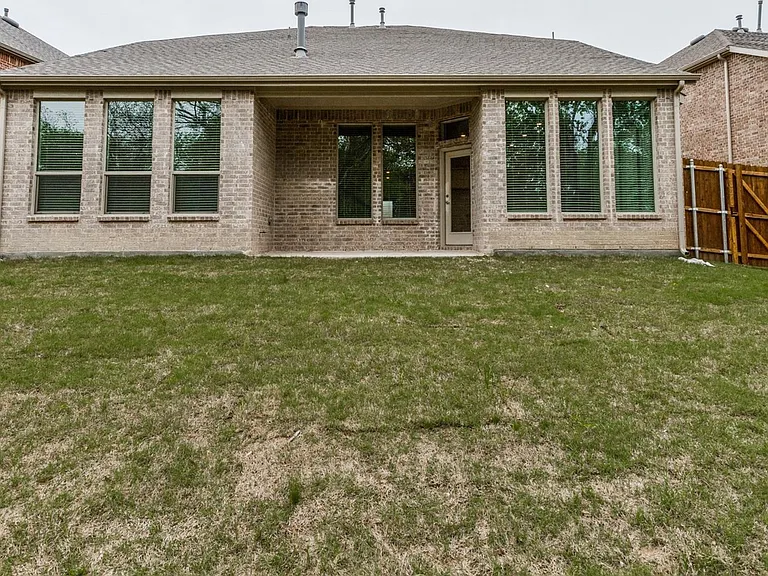 7921 Lindheimer Ln — Photo 21