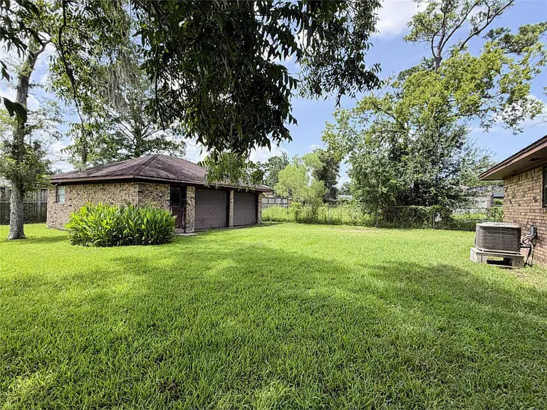 2603 Brom Bones Blvd — Photo 27