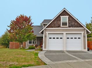 1005 Ruth Ln, Brookings, OR 97415