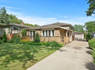 387 N Cedar Ave, Wood Dale, IL