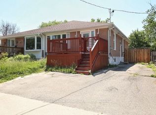 134 Septonne Ave, Newmarket, ON L3Y 2W3