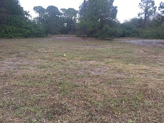 4th image of 2284 Tucker Ln