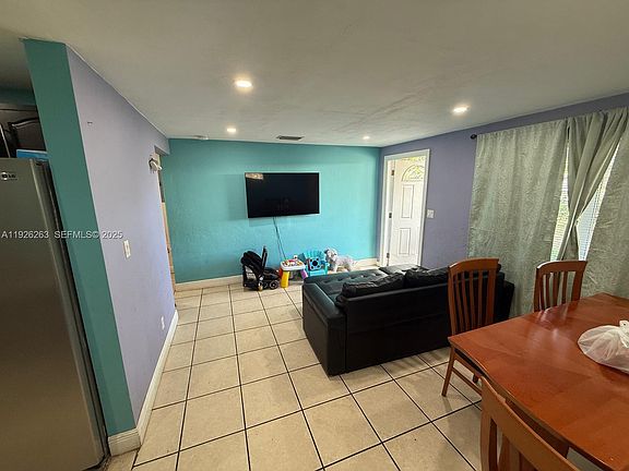 4th image of 1299 NE 40th Ct #1299