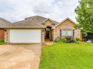 5412 Creek Hill Ln, Fort Worth, TX 76179