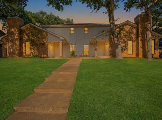 1620 Brown Trl, Hurst, TX 76054