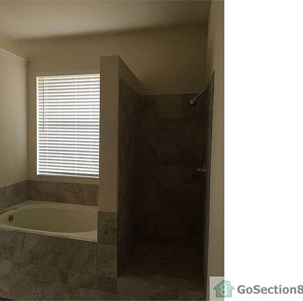 1st image of 3705 Bermuda Dr