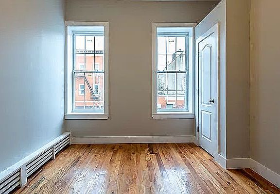 4th image of 744 Saint Johns Pl #3