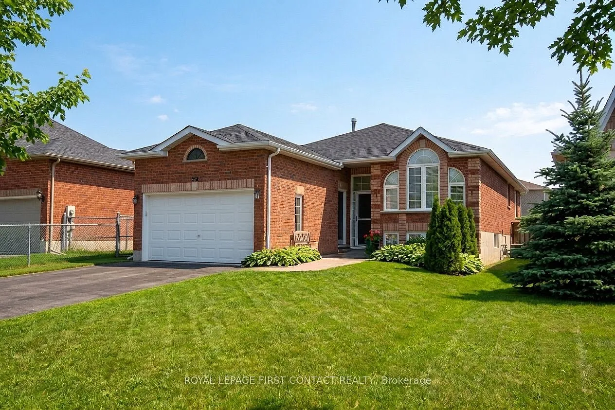 3 bed, $2,450 — Photo 1