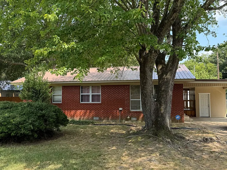 404 N Lemon St — Photo 1