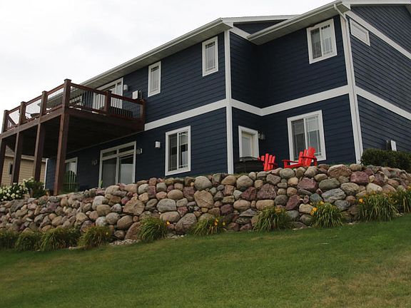 2nd image of 80 Helen Ave