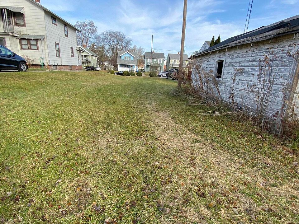 2nd image of 1749 Milburn Ave