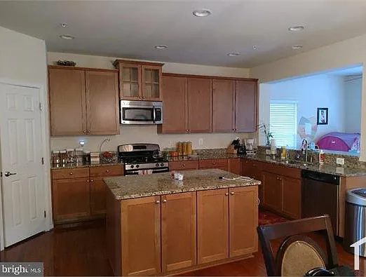 4255 Talmadge Cir — Photo 10