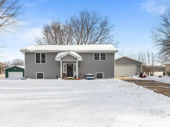 714 Giese St, Hortonville, WI 54944