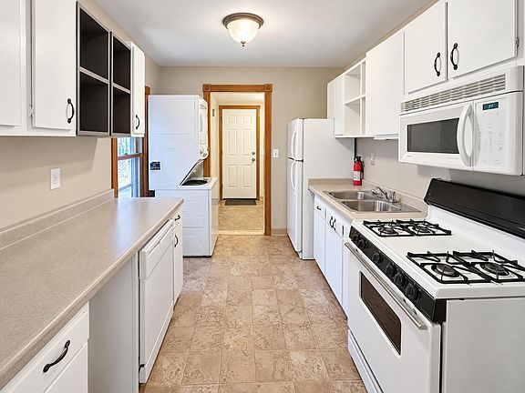 2nd image of 5533 32nd Ave S