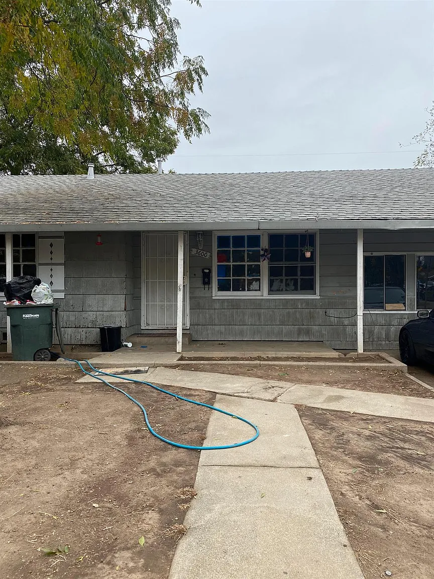 3600 Mahogany St photo 1