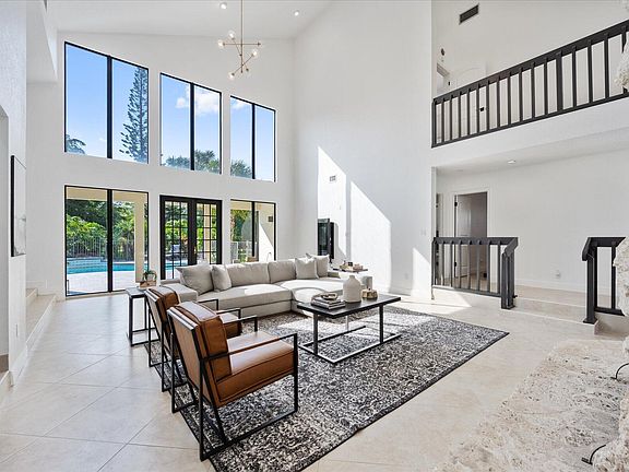 5th image of 12638 Quercus Ln
