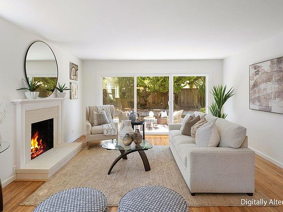 3rd image of 2510 Sherwood Dr