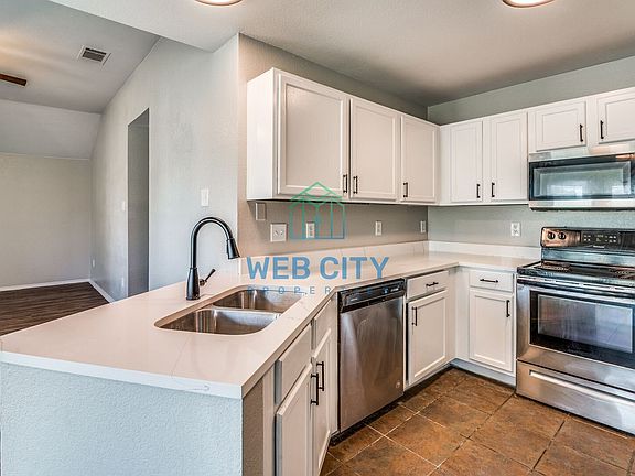 5th image of 6527 Leana Ave