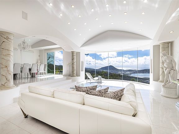 2nd image of 875 Ikena Cir