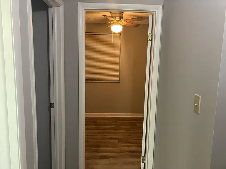 9203 Redbridge Ct — Photo 12