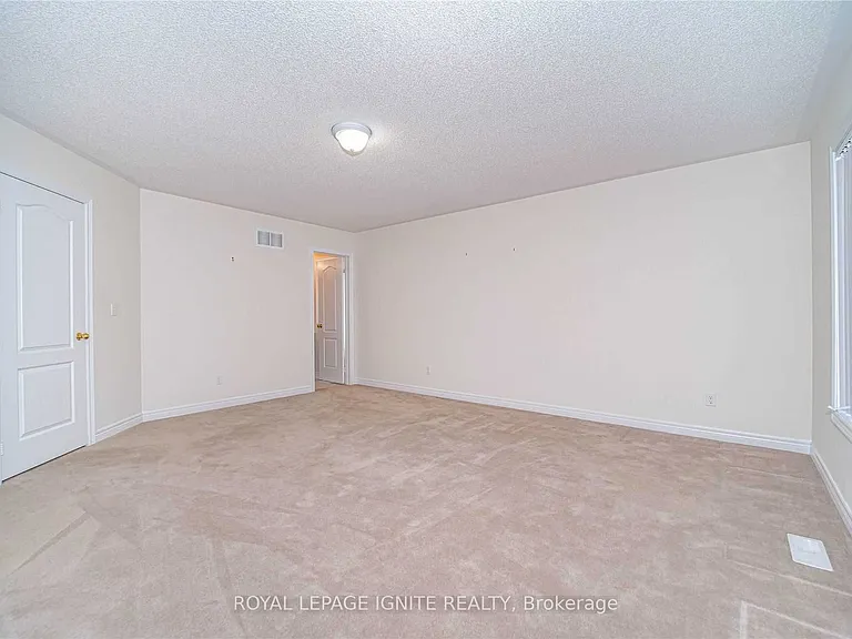 26 Ironshield Dr #UPPER — Photo 25