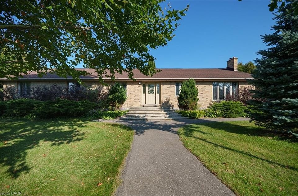 1st image of 385 Mount Pleasant Rd