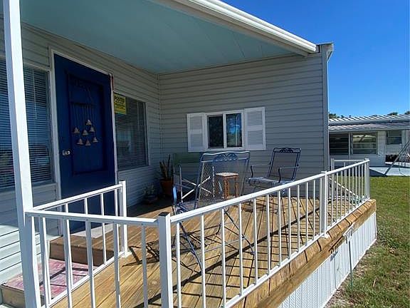 3rd image of 2207 69th Ave W