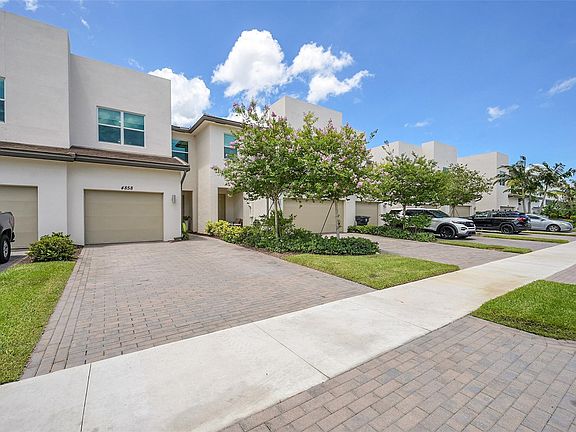 2nd image of 4858 Navali Drive