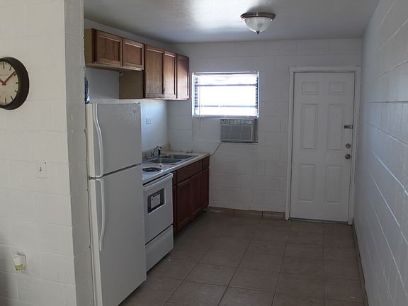 Great Kitchen with garden door