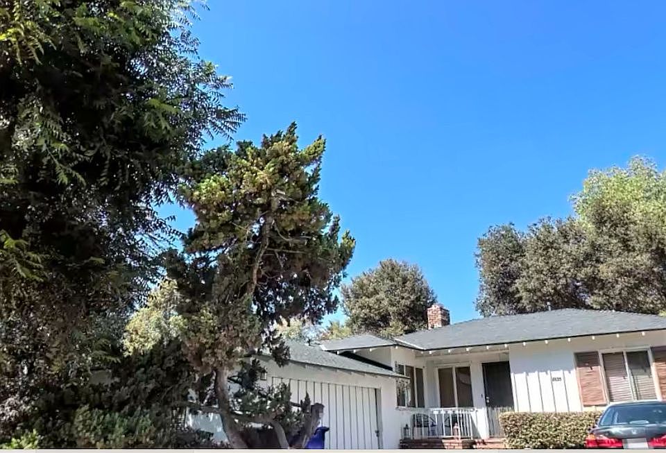 1st image of 8633 Sunnyslope Dr