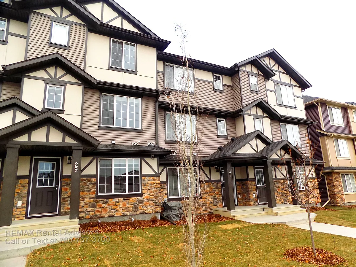 Building Photo - 20 Augustine Cres #29