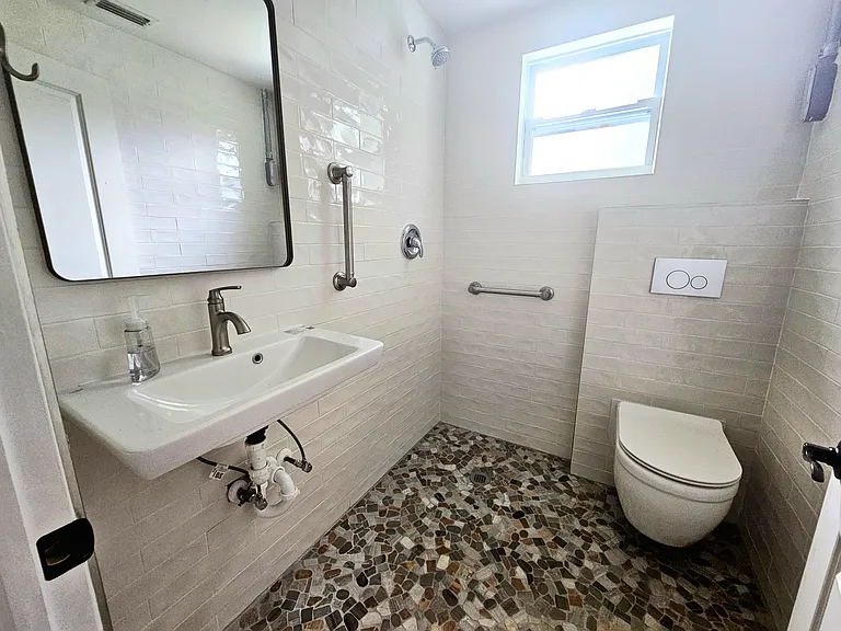 1621 Seaway Dr — Photo 14