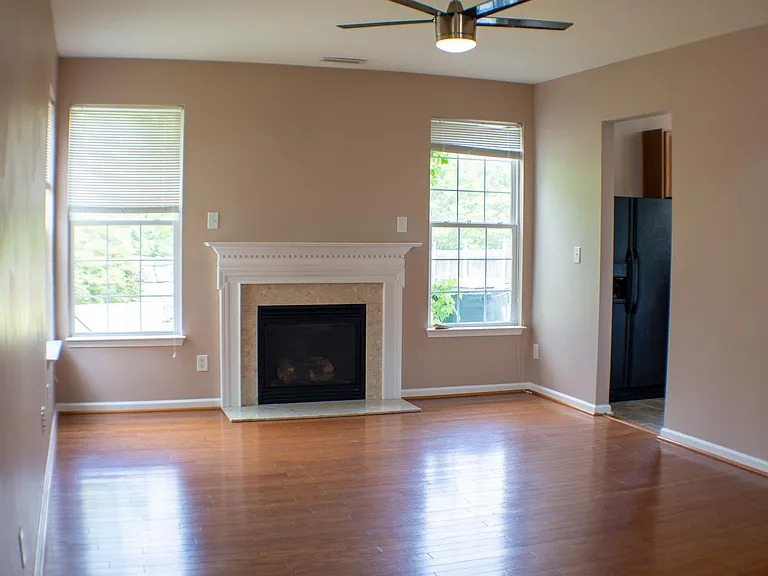 5145 Mabe Dr — Photo 2