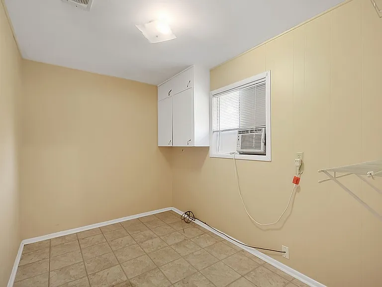 185 Oklahoma Ave — Photo 20