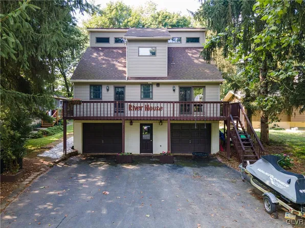 4315 1st Ter, Bangor, PA 18013