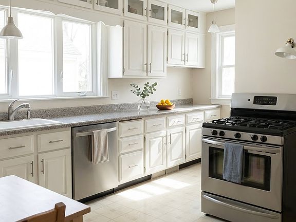 5th image of 99 W Quincy St #1